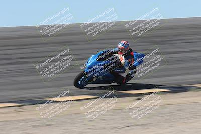 media/Oct-13-2025-Moto Forza (Mon) [[a66d839500]]/3-B Group/Session 2 (Bowl)/